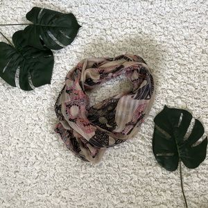 Infinity scarf